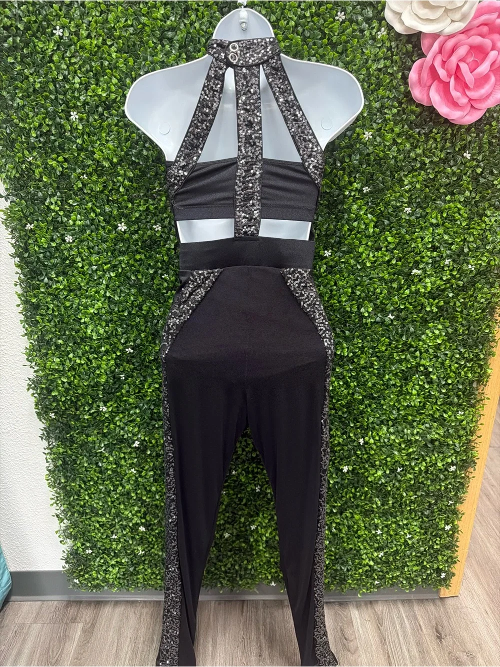 Tenth House stylish black
